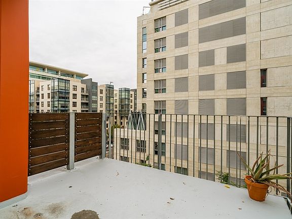 5th image of 350 11th Ave Unit 629