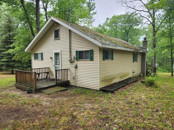6583 Beach Rd, Johannesburg, MI 49751