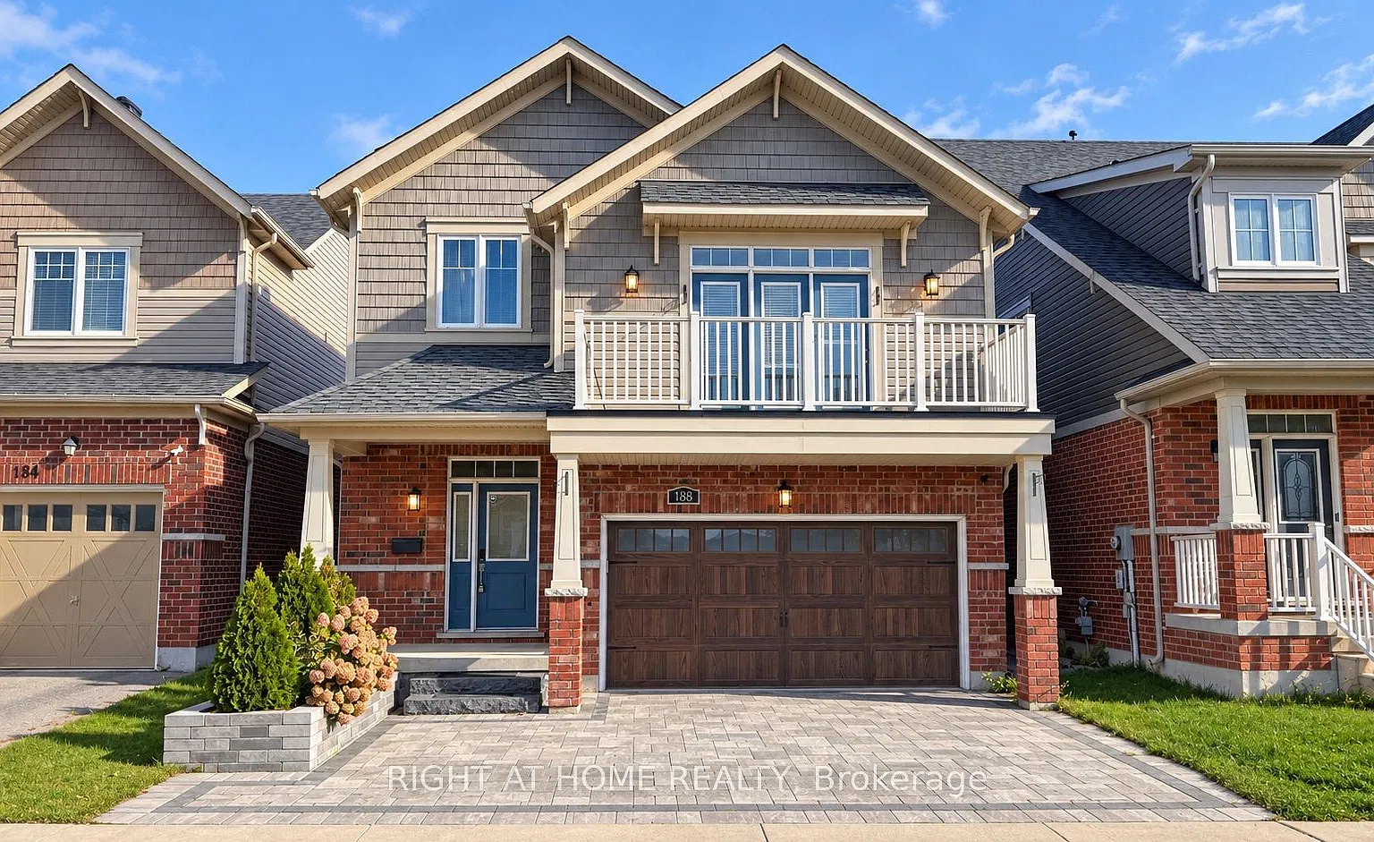 4 bed, $3,000 — Photo 1