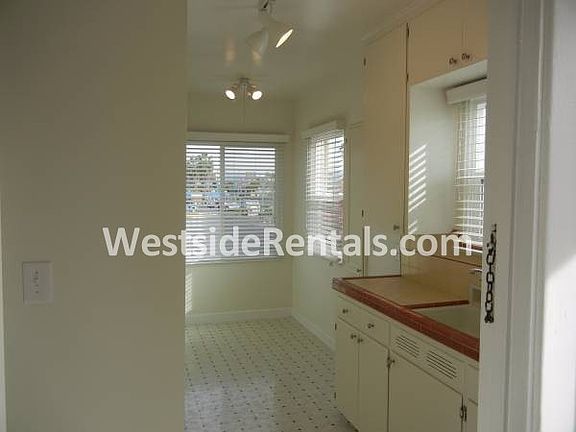 5th image of 4312 35th St