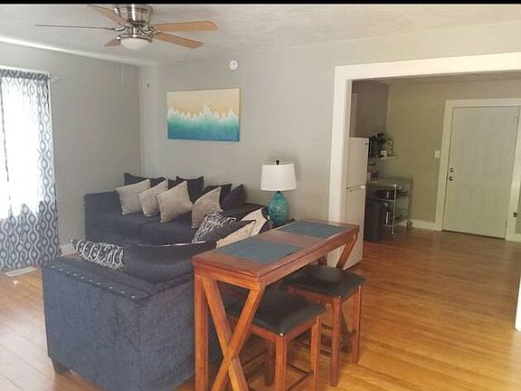 Dinning table/LivingRm