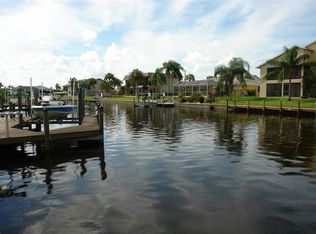 4214 SE 6th Pl, Cape Coral, FL 33904