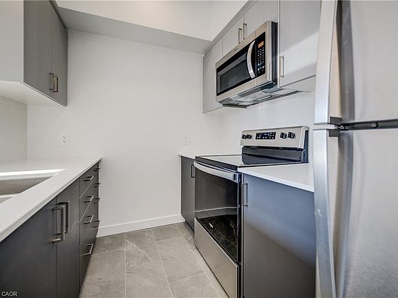 4th image of 31 Mill St #41