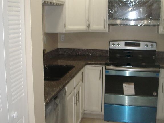 5th image of 20230 NE 3rd Ct APT 3