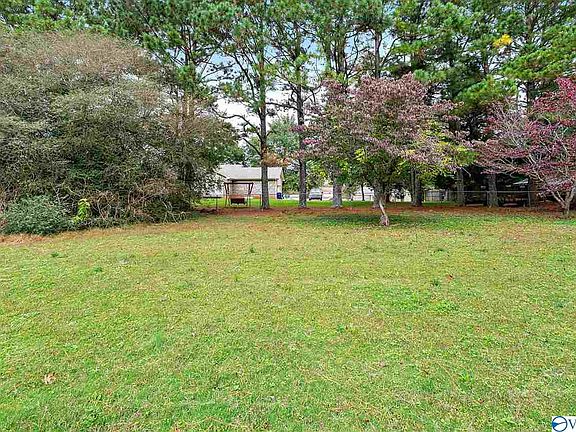 2nd image of 121 Pattiwood Dr