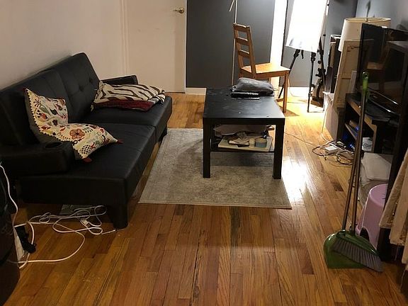 3rd image of 262 Stagg St #1K