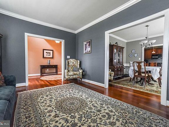 5th image of 23641 Hansel Ct