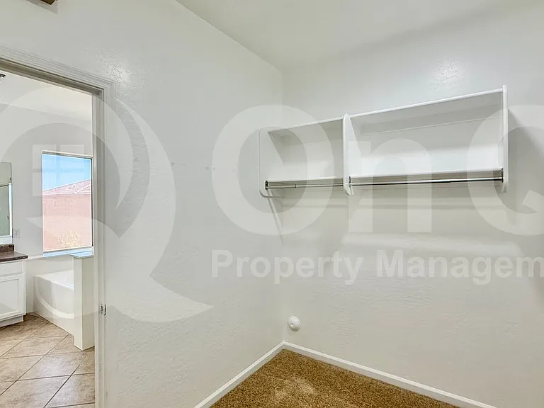 1613 S 174th Ln — Photo 26