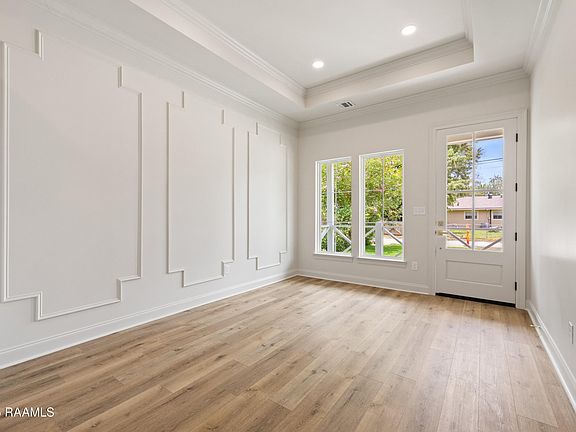 4th image of 146 Catherine St #A