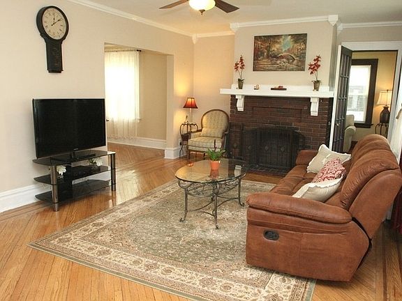 2nd image of 298 Gregory Ave