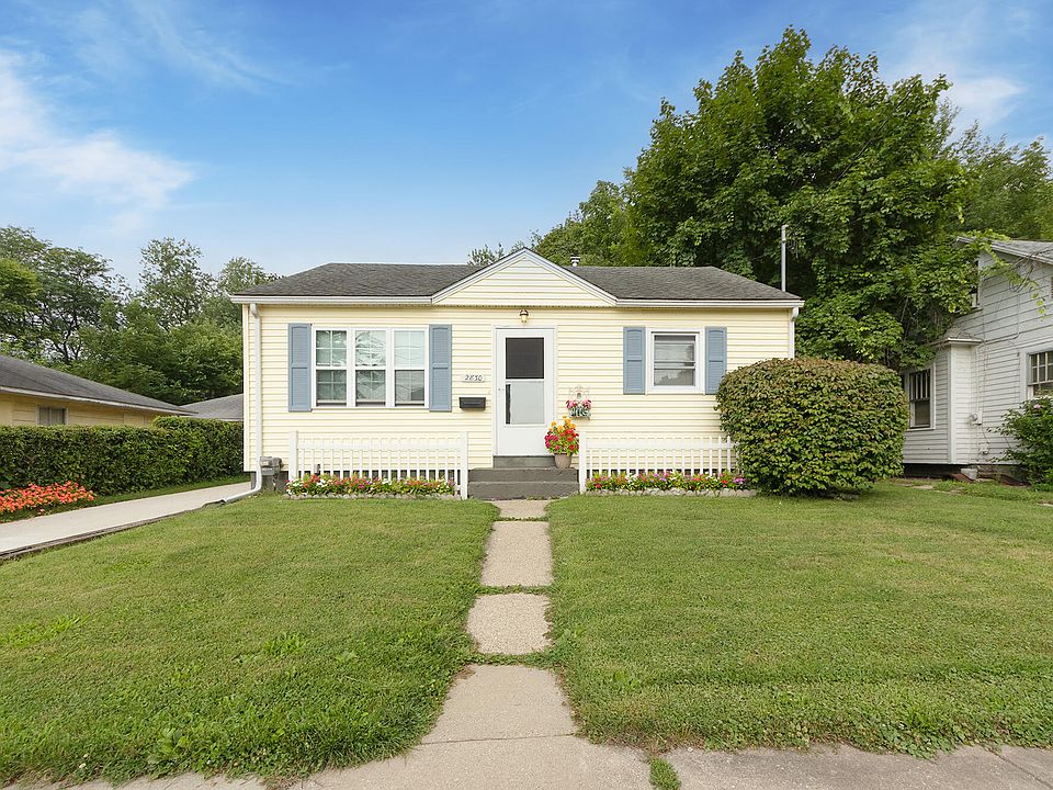 1st image of 2830 Whittier Dr