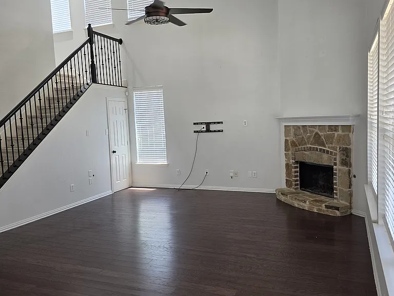 1320 Wheatear Dr — Photo 17
