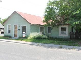 1743 Grace St, Baker City, OR 97814