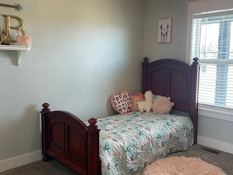 502 N 2420 E — Photo 5