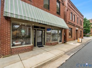 215 W 3rd St, Farmville, VA 23901