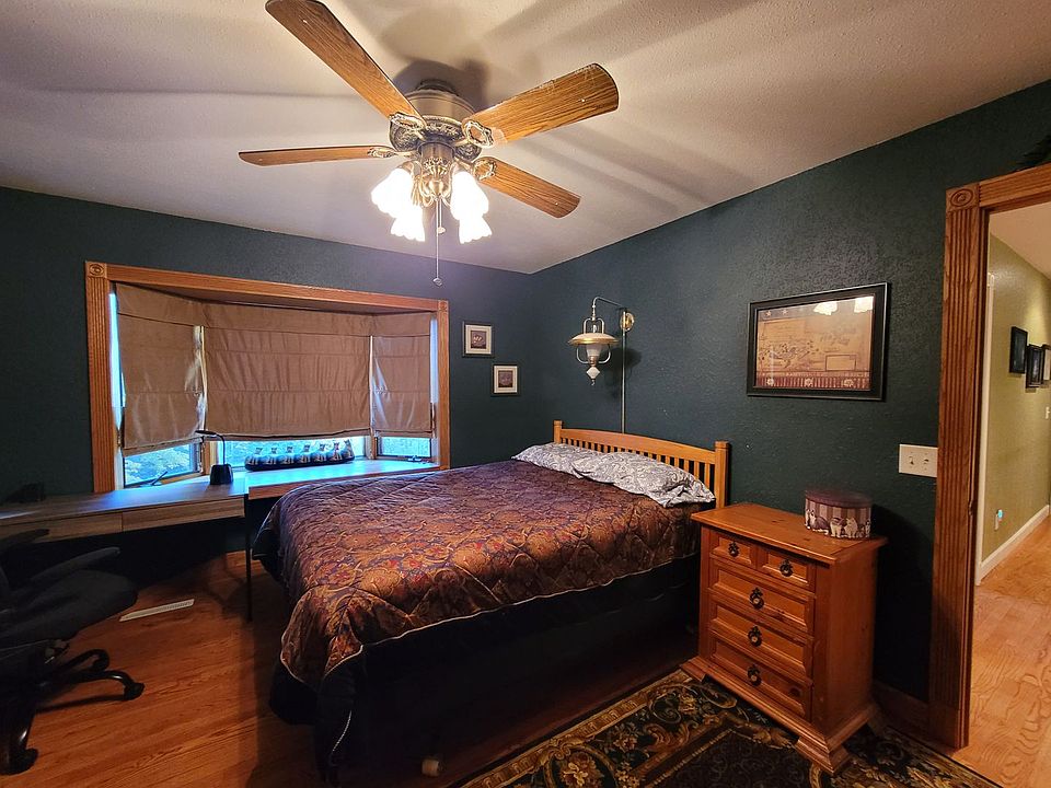1st image of 222512 Starflower Dr #2