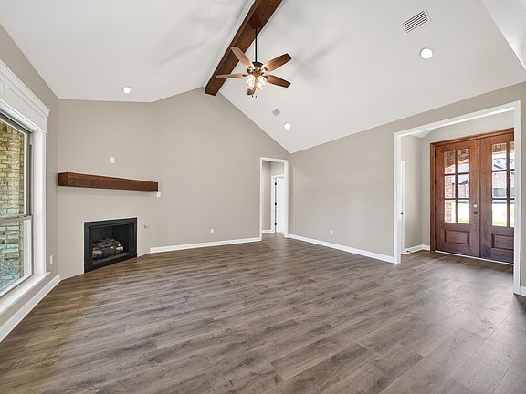 5th image of 556 Valley Oak Dr
