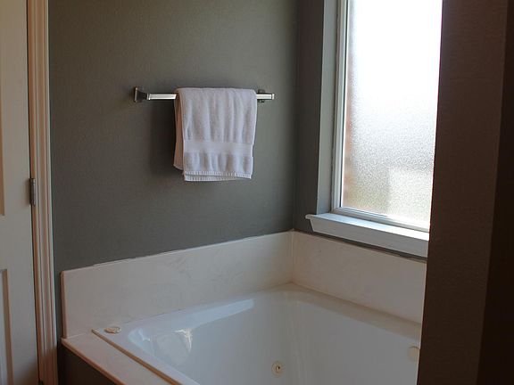 Jetted tub master bath