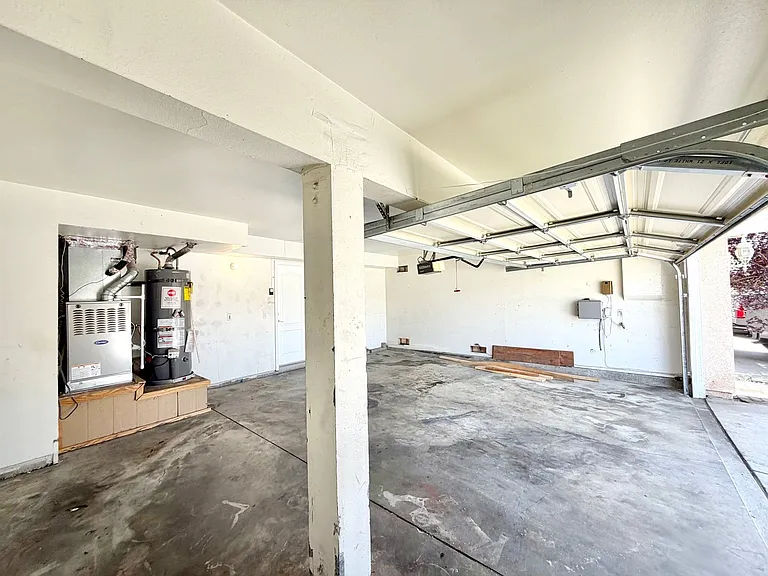 507 Lassa Way — Photo 38