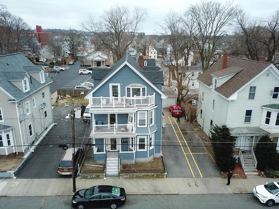 High view of front of building.