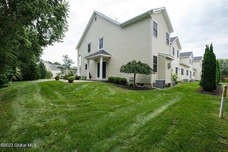 2nd image of 4 Milner Court