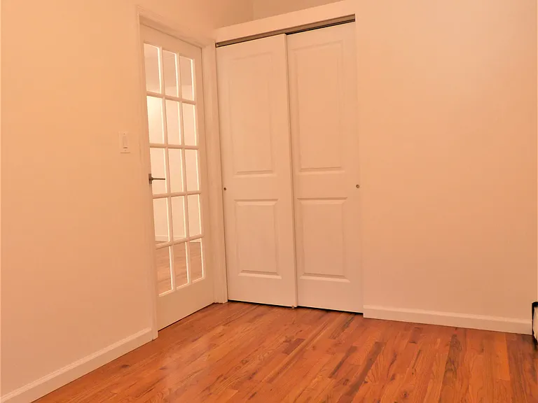 525 E 5th St #1F — Photo 7