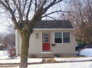 1121 Oviatt St, Kaukauna, WI 54130
