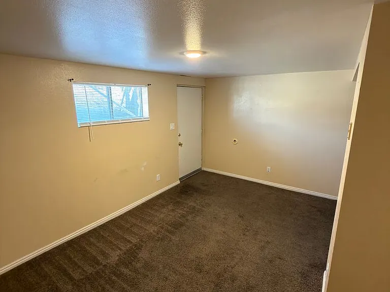 480 College Ave — Photo 6