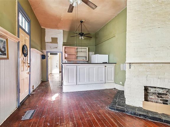 3rd image of 724 Saint Ferdinand St #26
