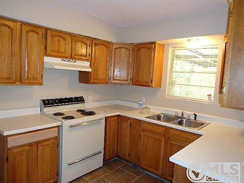 3rd image of 1352 Dell Oak Dr