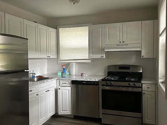 3rd image of 69-10 198th St #3