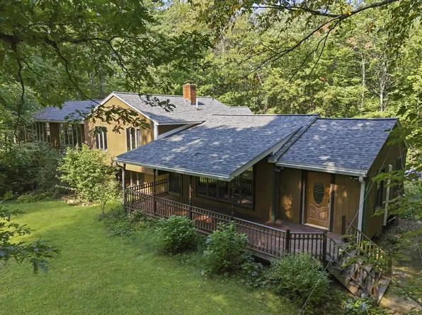 40 Hood Road, Brookline, NH 03033