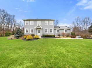 28 James Wilkinson Rd, Rock Tavern, NY 12575