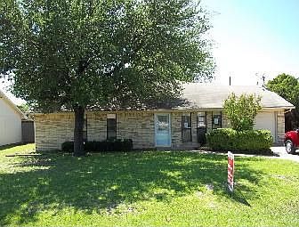 1st image of 1818 Dundee Dr