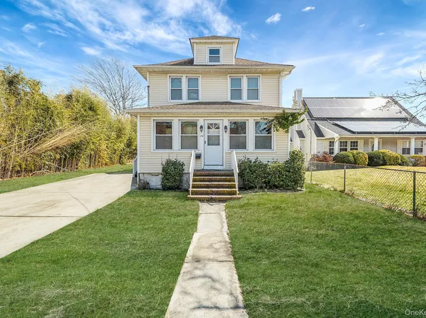 129 Bay Avenue, Patchogue, NY 11772