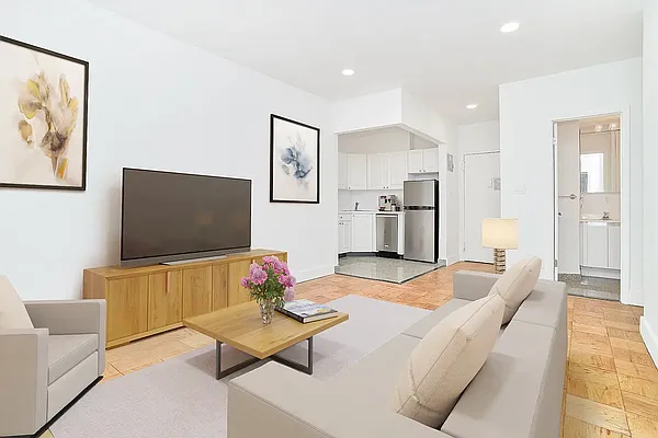 Rented by MOTION New York | media 15