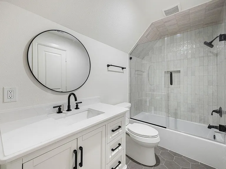8213 Cabernet Ln — Photo 25