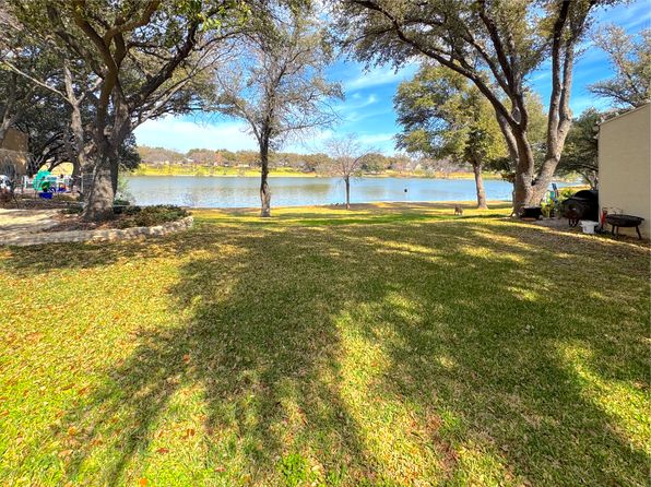 2542 Lindenwood Dr #2542