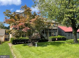 8 Canal St, Leesport, PA 19533