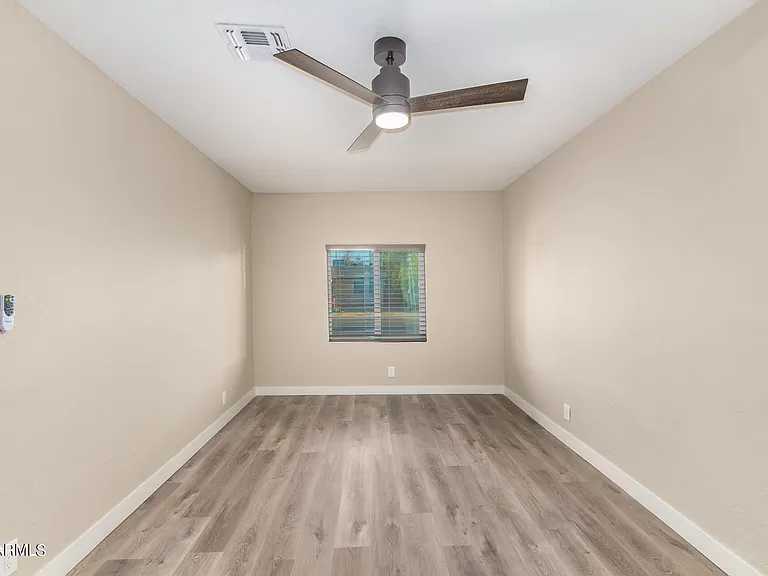 1602 W Rockwood Dr — Photo 27