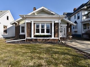 513 W Main St, Clinton, IL 61727