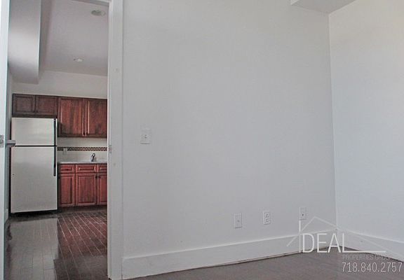 4th image of 47 Troutman St #0A