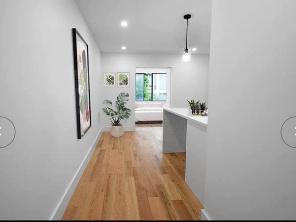 20 E 22nd St APT 1B