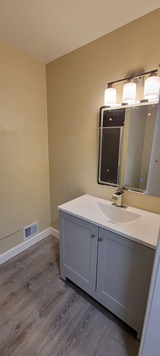451 Fox Hills Dr S Apt 7, photo 13