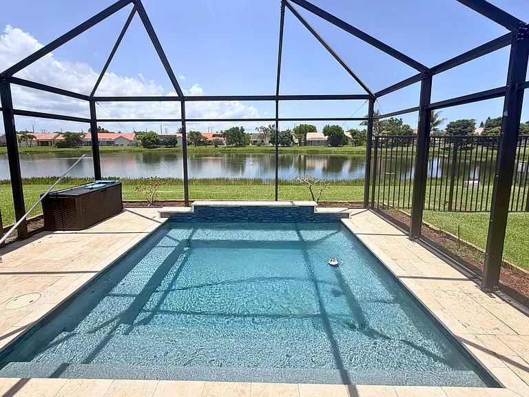 9505 Majestic Way — Photo 3