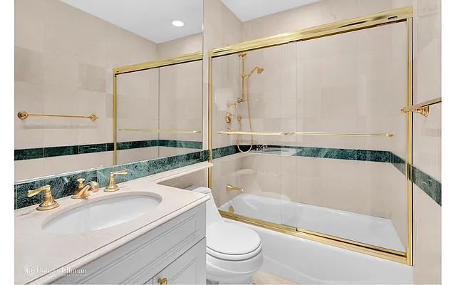 Rented by Douglas Elliman | media 32