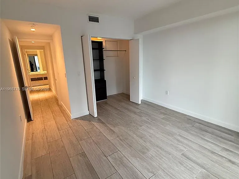 45 SW 9th St #1004 — Photo 2
