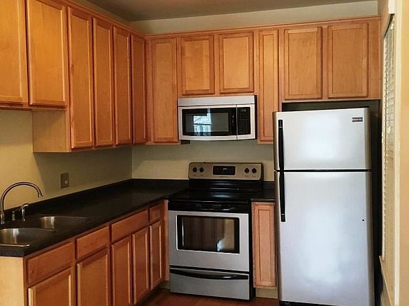 3rd image of 119 8th St S APT 15