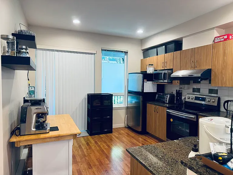16789 60th Ave #3X — Photo 7