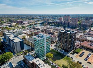 4646 Broadway APT 4S, Kansas City, MO 64112